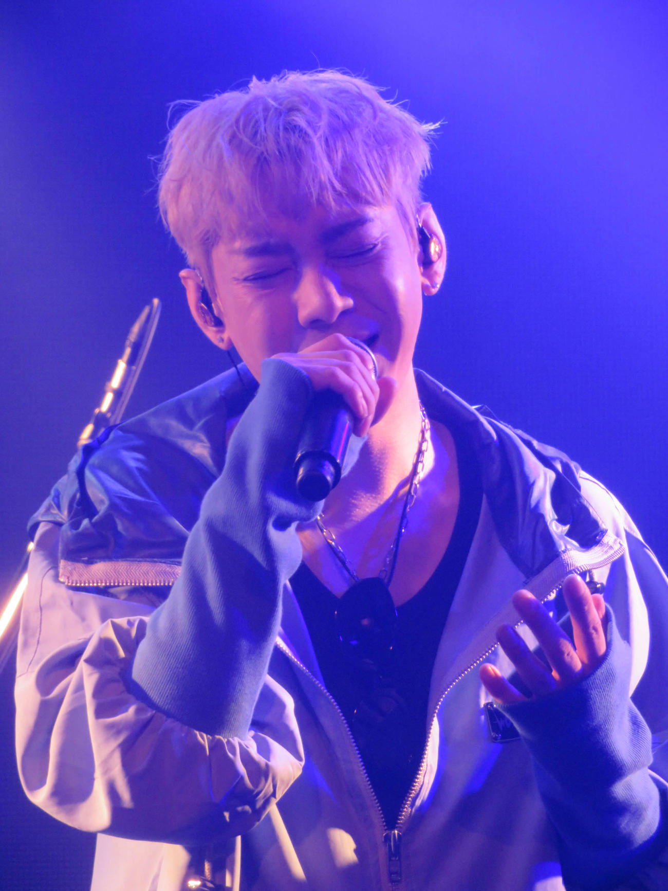 ソロライブを行ったMYNAMEのコヌ（撮影・川田和博）