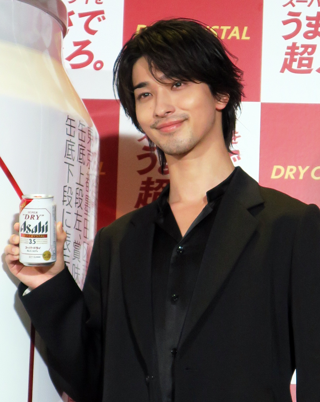 新「アサヒスーパードライ　ドライクリスタル」発売記念イベントに登場した横浜流星