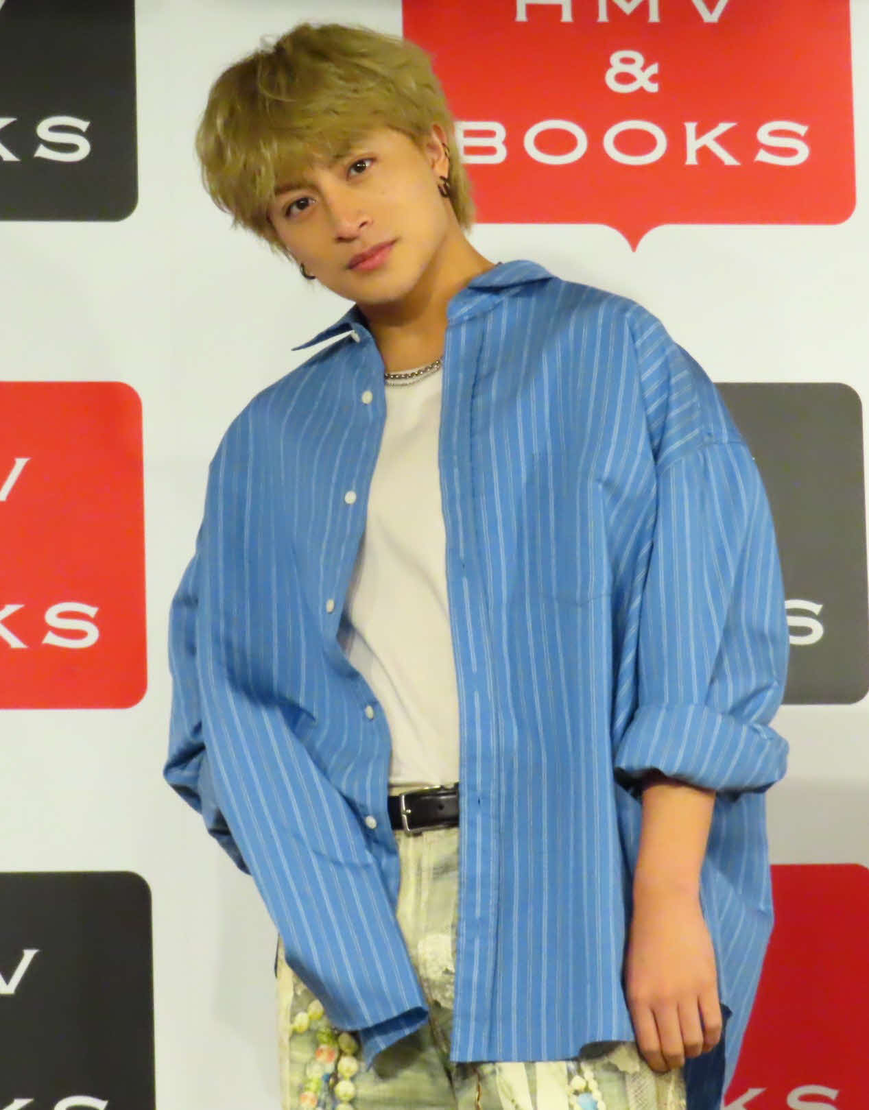 2nd写真集「Hallelujah!!」発売記念イベントを開催した白濱亜嵐