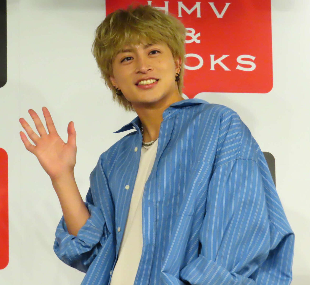 2nd写真集「Hallelujah!!」発売記念イベントを開催した白濱亜嵐