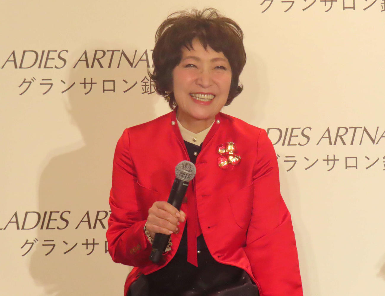 「グランサロン銀座」オープン記念イベントに登壇した森山良子