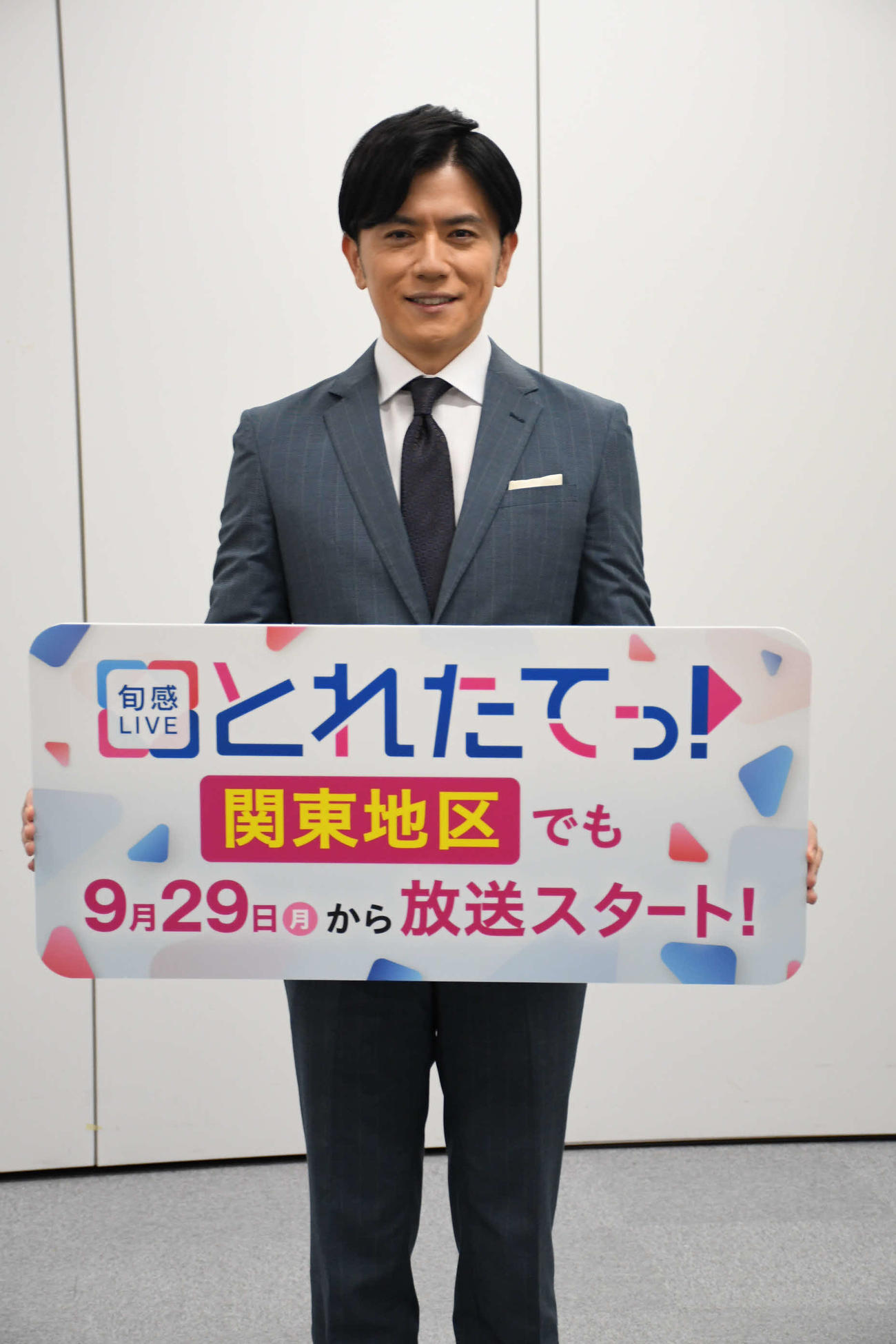 カンテレ秋の編成会見に登場した青木源太アナウンサー（撮影・阪口孝志）