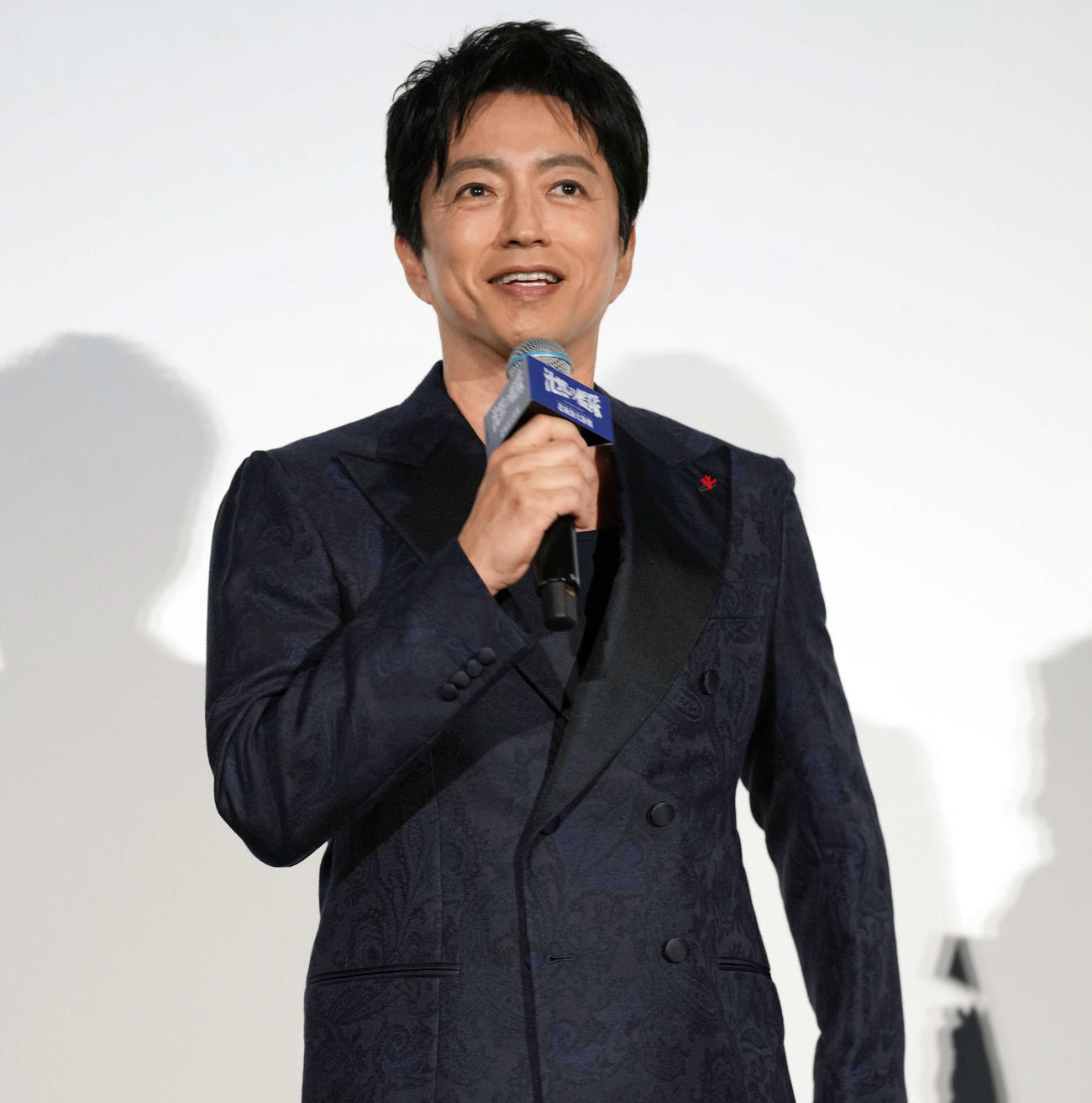 映画「沈黙の艦隊　北極海大海戦」初日舞台あいさつに登場する大沢たかお（撮影・小島史椰）