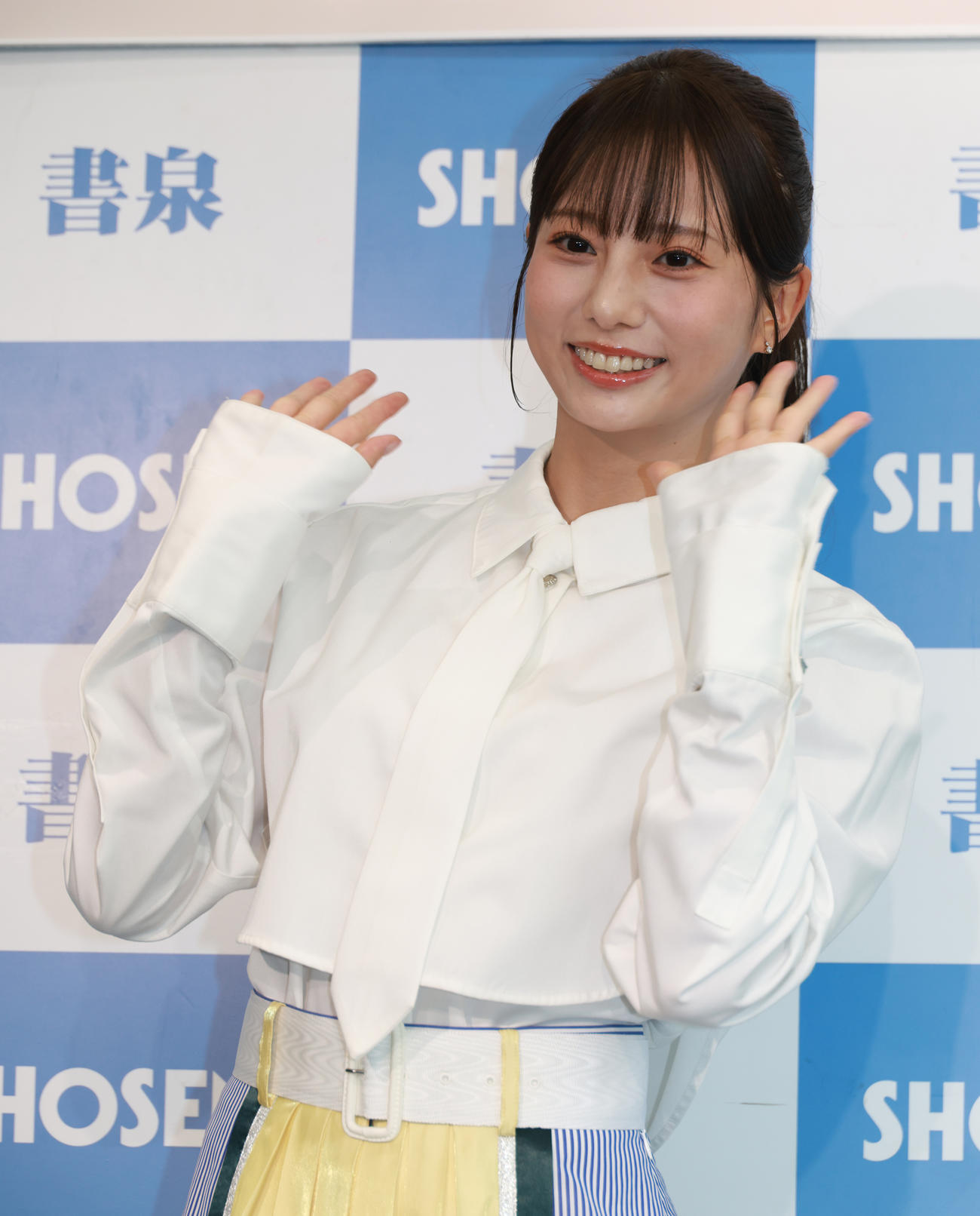 都内で写真集発売記念会見を行った林祐衣（撮影・中島郁夫）