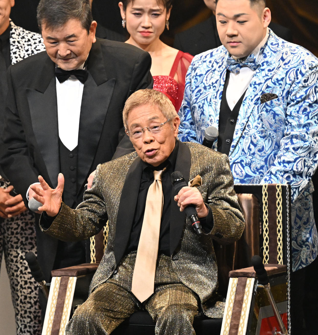 「令和・歌の祭典2025」に登場した北島三郎ら出演者（撮影・千葉一成）