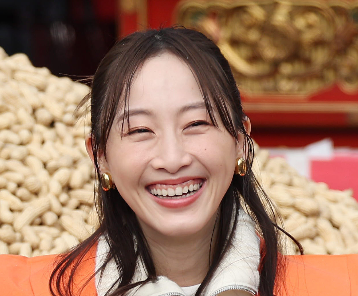松井玲奈（2025年2月撮影）