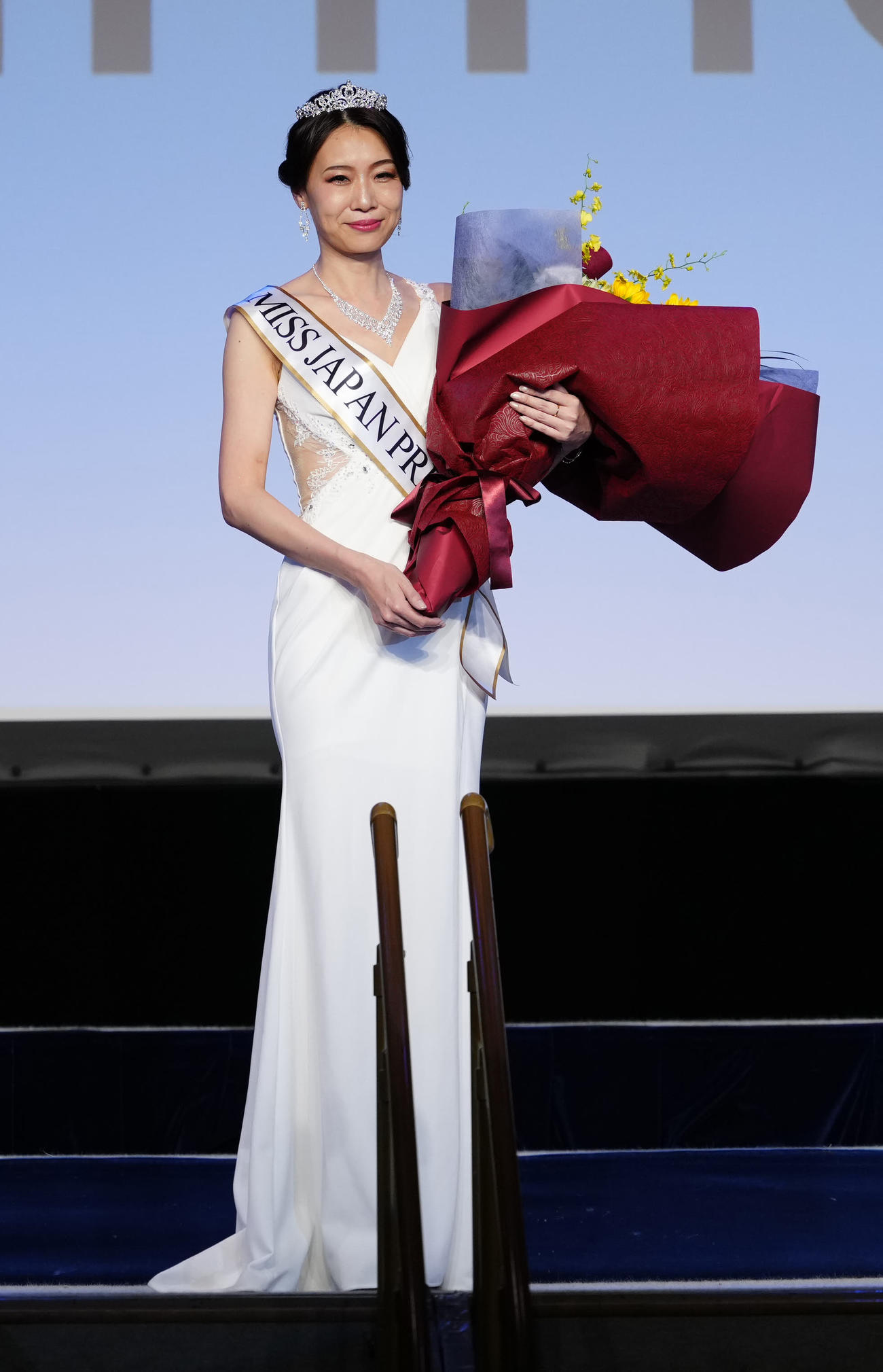 「2025ミス・ジャパン・プレミアム」日本大会でグランプリに輝いた宮崎県代表の阿部真美さん（撮影・江口和貴）