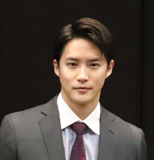 白石隼也（2024年1月撮影）