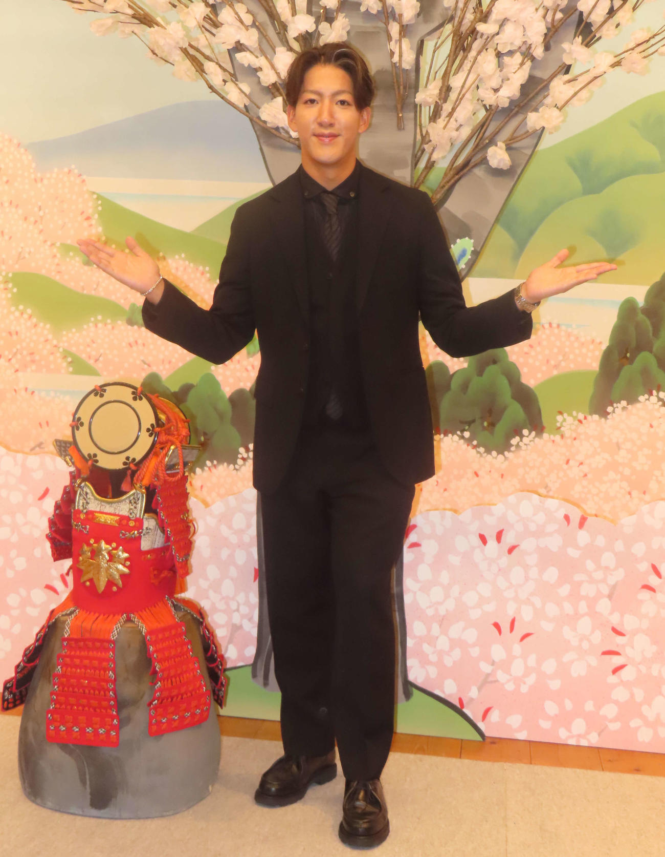 特別展「This is KABUKI　体験！『義経千本桜』が誘う歌舞伎の世界」に登壇した尾上右近