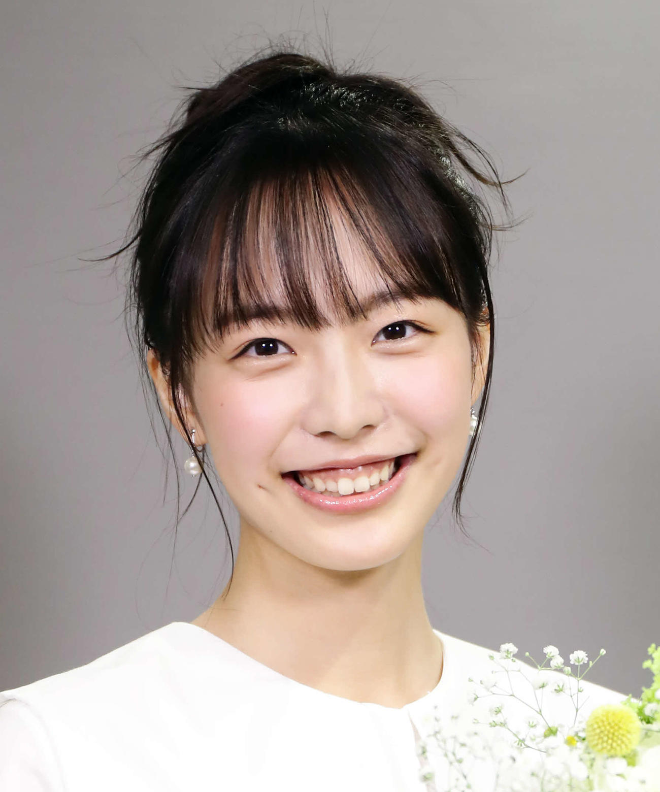 日刊スポーツ映画大賞新人賞を受賞した駒井蓮（2021年11月）