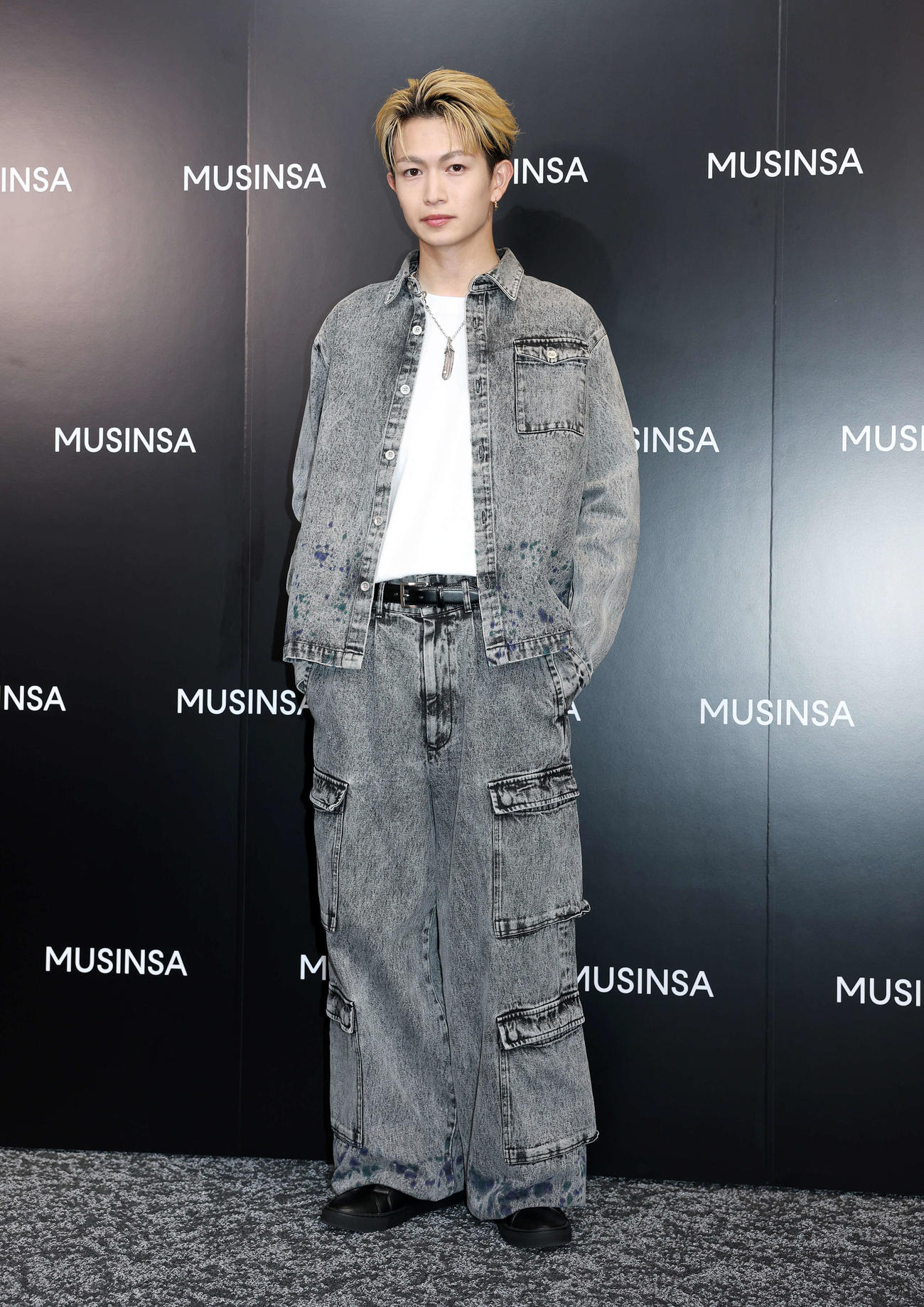 「MUSINSA TOKYO PUP－UP STORE 2025」オープニングイベントに臨む綱啓永（撮影・鈴木正人）