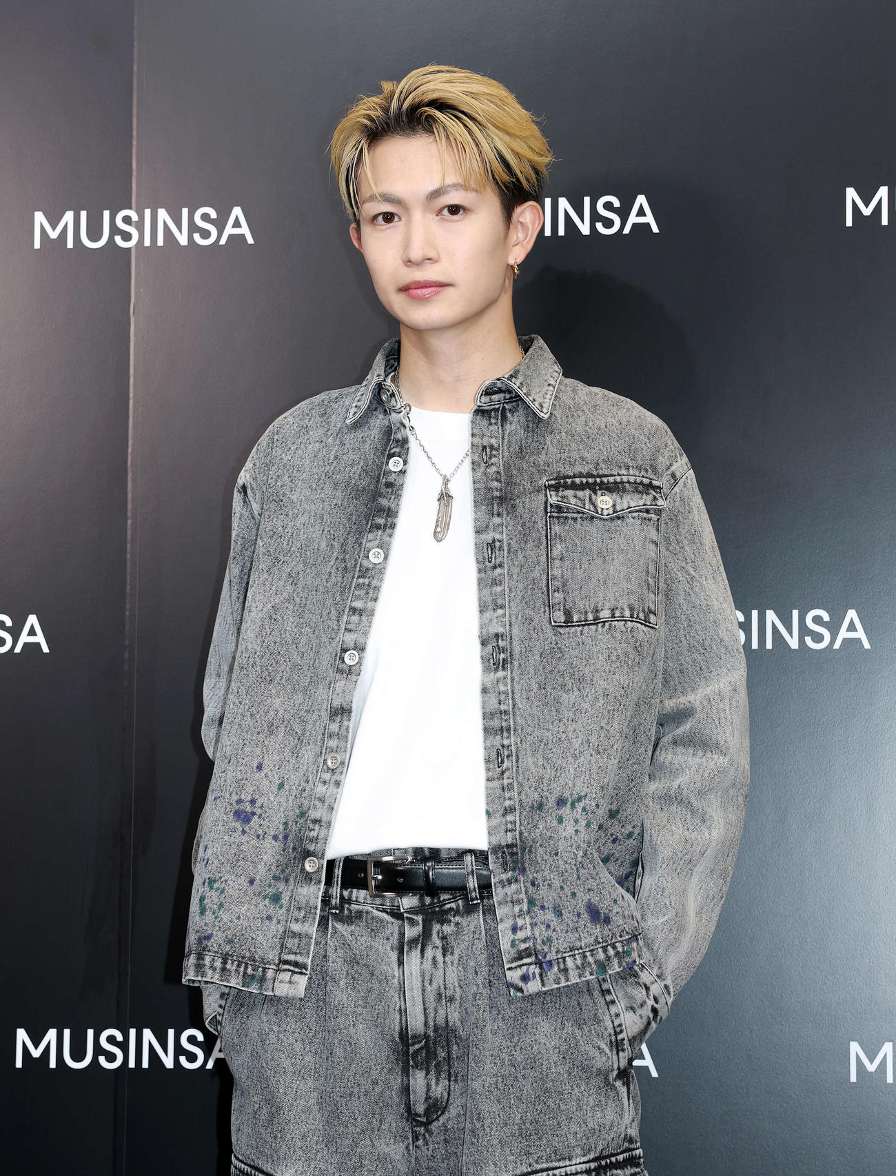 「MUSINSA TOKYO PUP－UP STORE 2025」オープニングイベントに臨む綱啓永（撮影・鈴木正人）