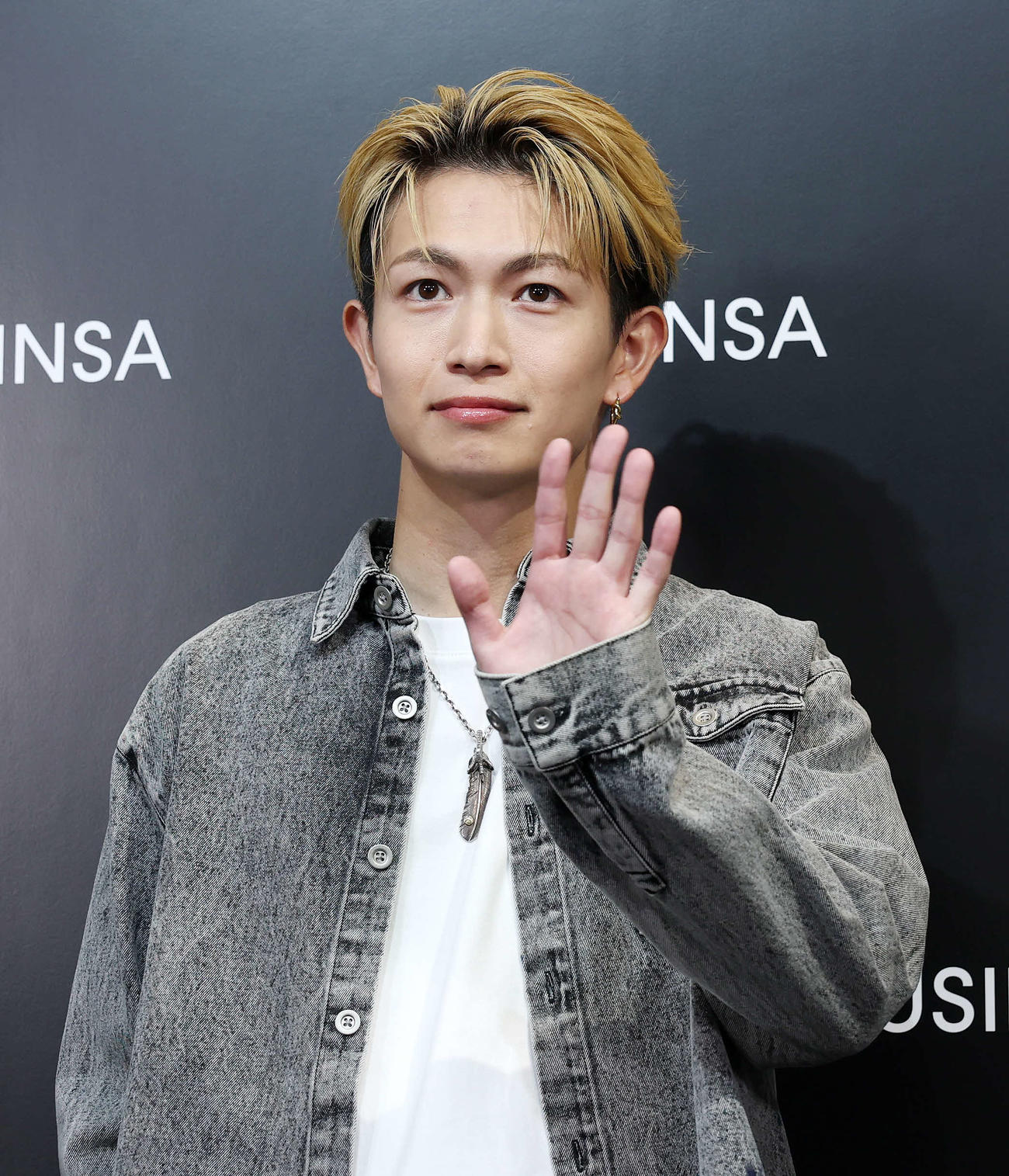「MUSINSA TOKYO PUP－UP STORE 2025」オープニングイベントに臨む綱啓永（撮影・鈴木正人）
