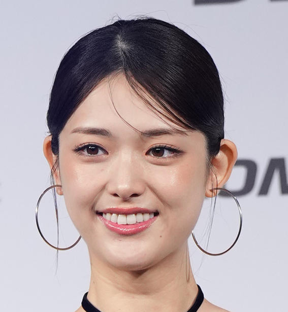 松村沙友理（2025年7月撮影）