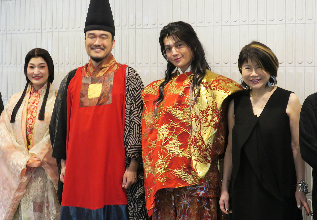 新作オペラ「平家物語－平清盛－」取材会で。左から、川越未晴、池内響、八木勇征、脚本家田渕久美子さん