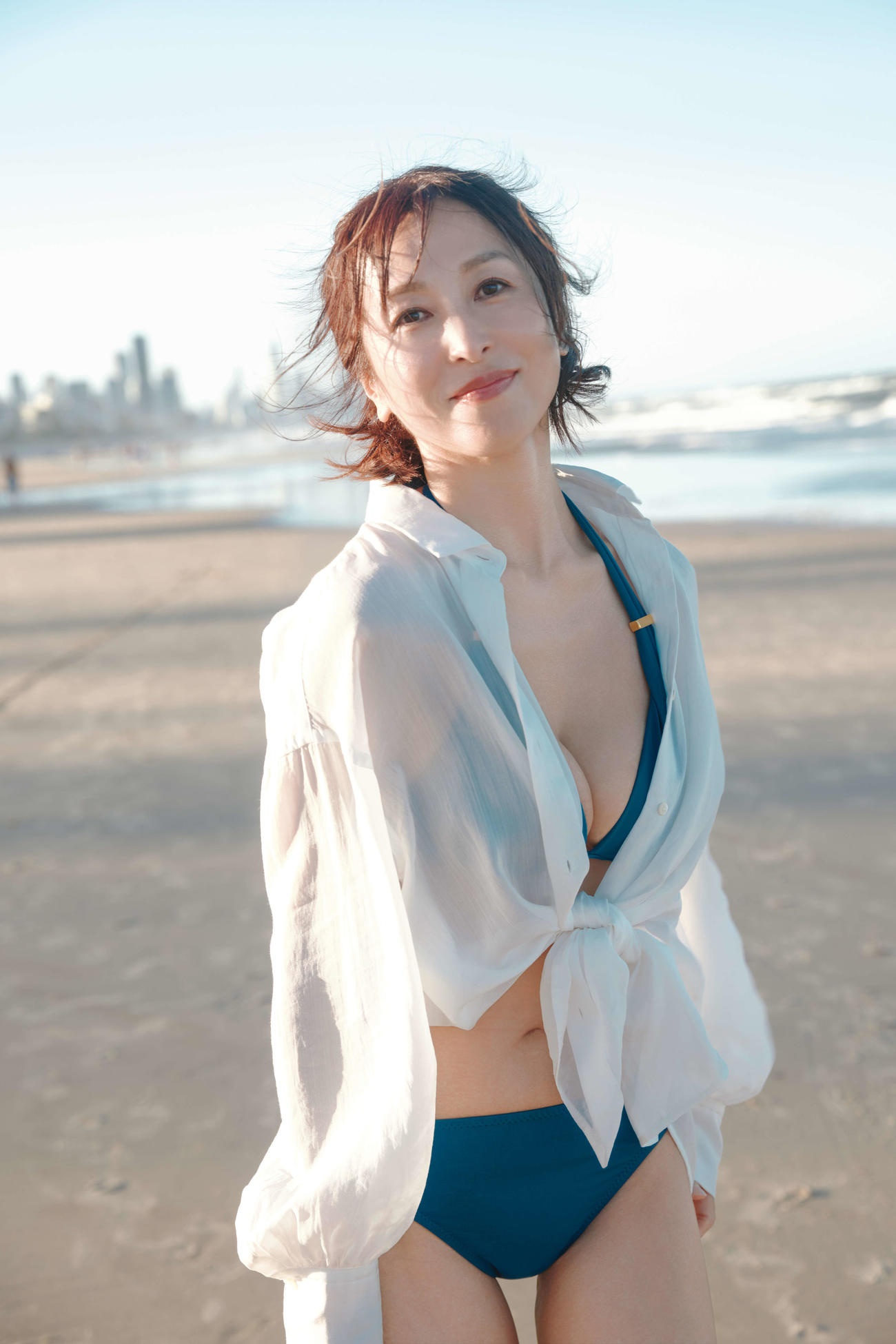 かとうれいこの27年ぶりの写真集「AROUND」の掲載写真