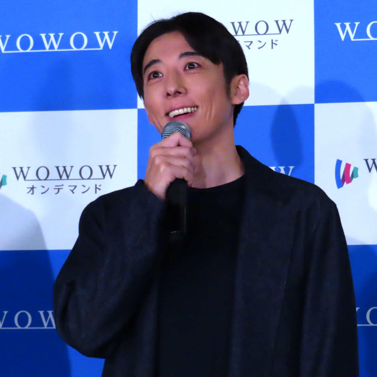 WOWOW連続ドラマW「1972　渚の螢火」完成報告会に登壇した高橋一生