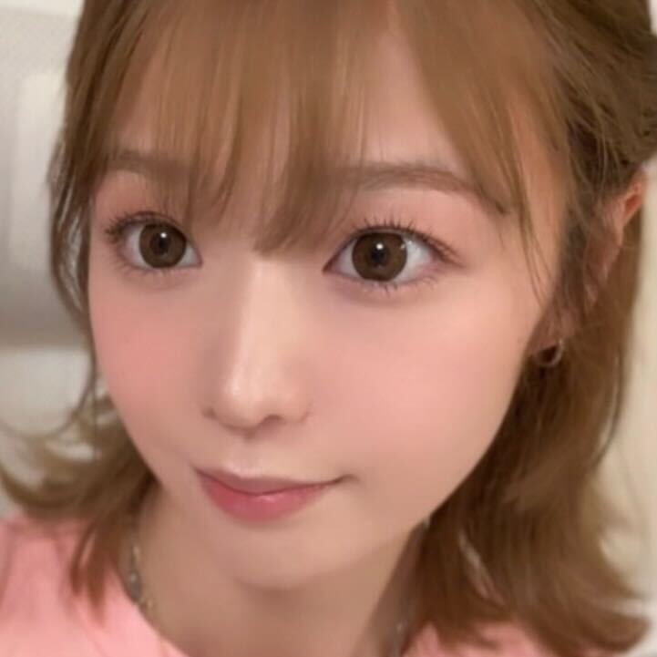 朝山すずのインスタグラムから