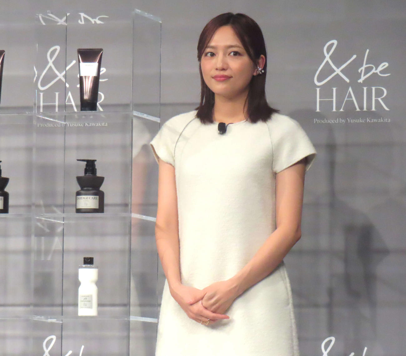 「＆be HAIR」新商品・新CM発表会に登壇した川口春奈