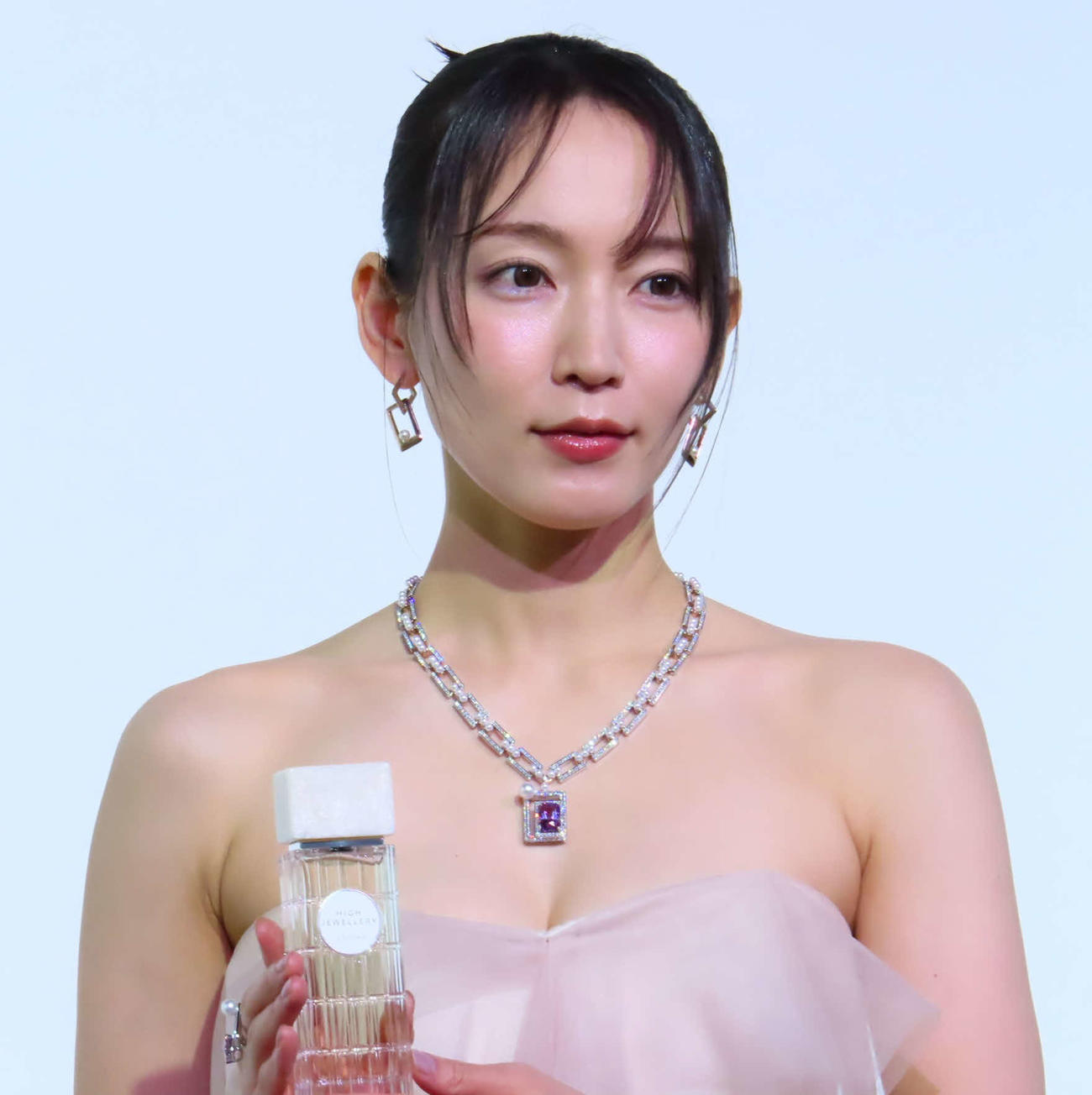 「TASAKI HAUTE PARFUMERIE」イベントに出席した吉岡里帆