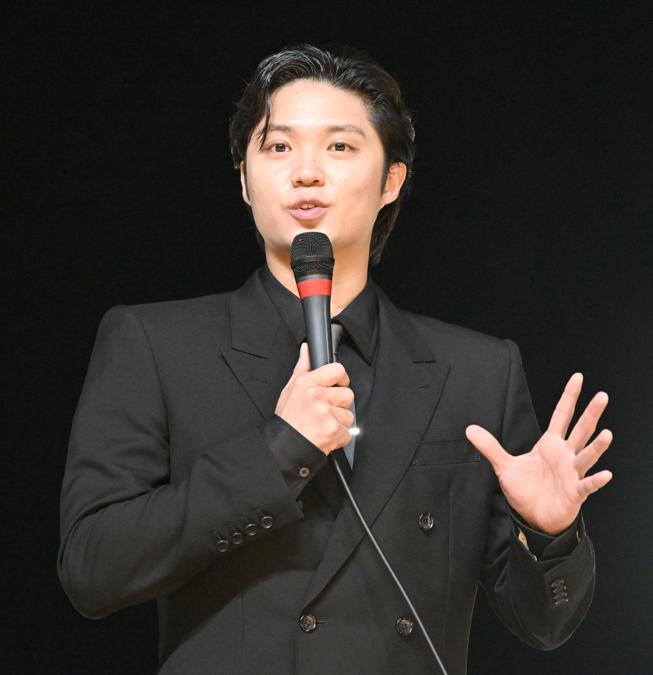ミニトークショーを行った磯村勇斗（撮影・千葉一成）