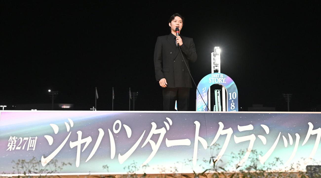 ミニトークショーを行った磯村勇斗（撮影・千葉一成）