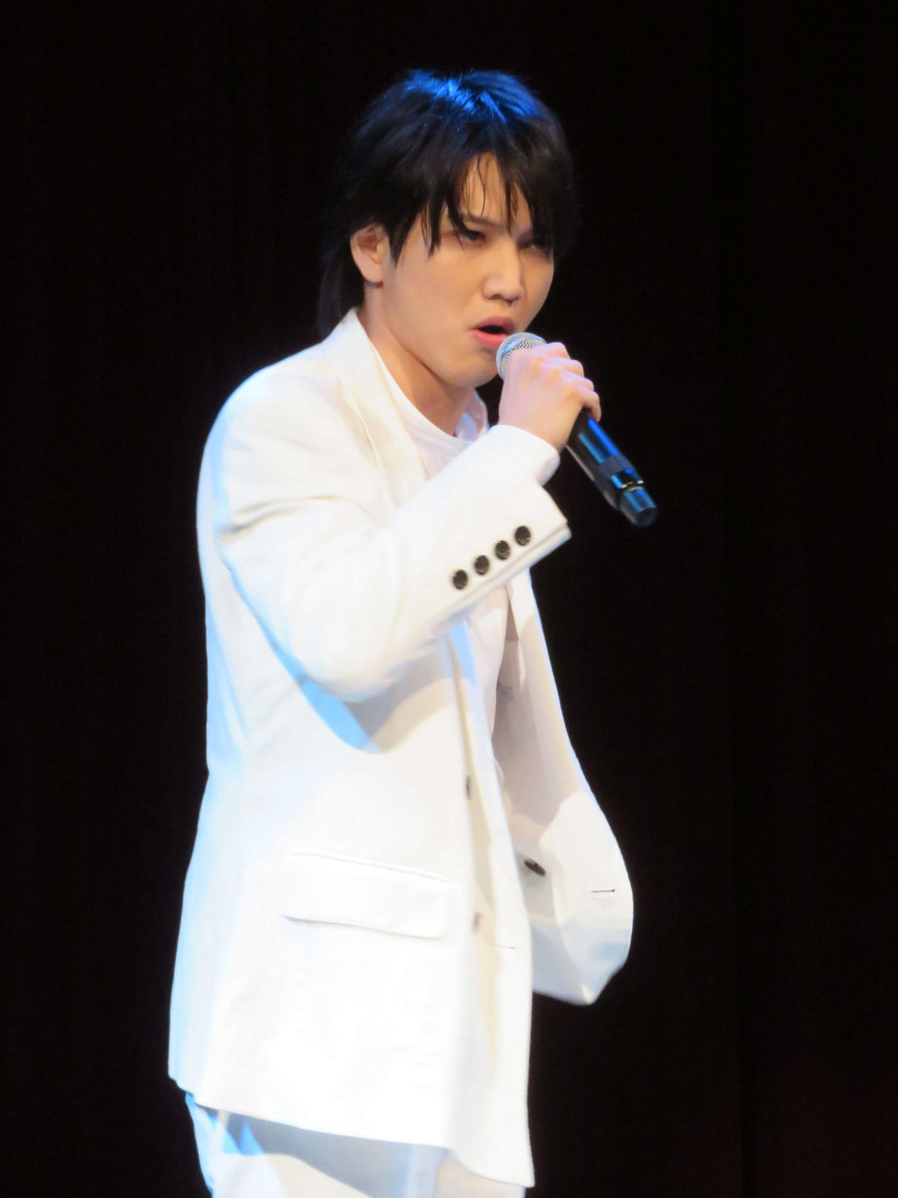 「デスノート　THE MUSICAL」製作発表で「ゲームの始まり」を歌唱する三浦宏規