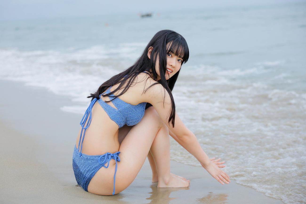 3年ぶりとなる大西亜玖璃写真集「LONG VACATION」で写真集初披露となる水着カット（C）近藤宏ー／講談社