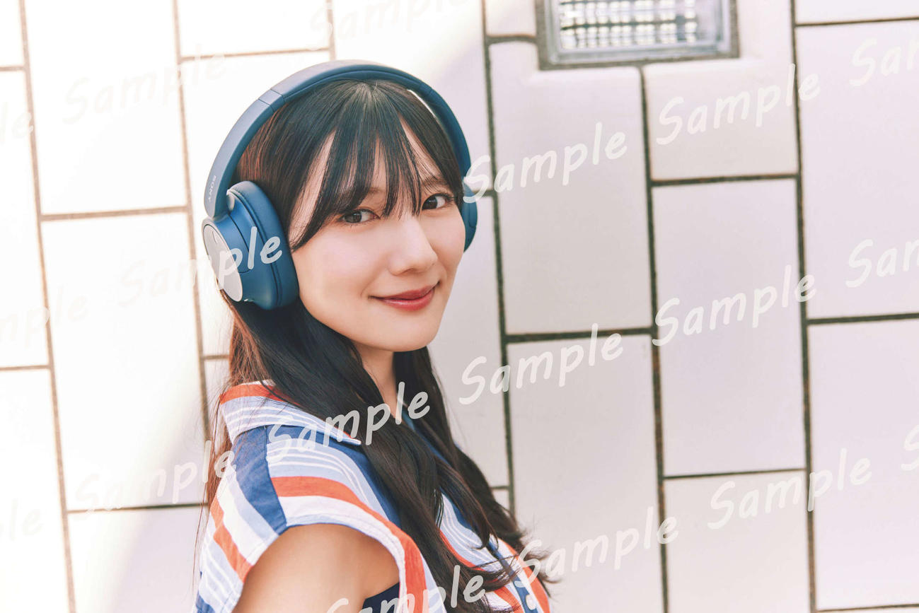 日向坂46河田陽菜セカンド写真集の特典カット　撮影／SAKAI DE JUN