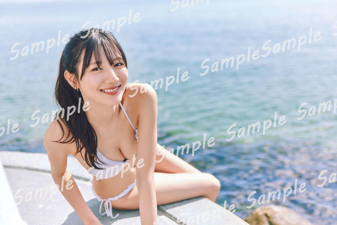 日向坂46河田陽菜セカンド写真集の特典カット　撮影／SAKAI DE JUN