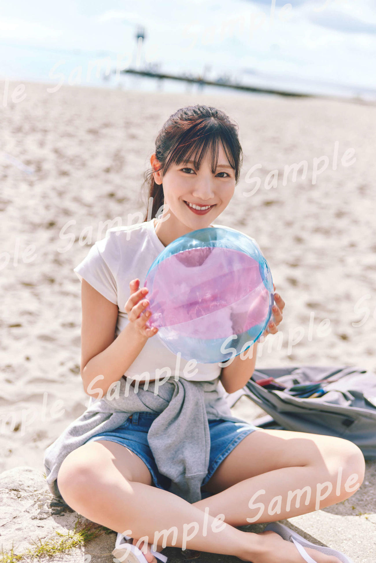 日向坂46河田陽菜セカンド写真集の特典カット　撮影／SAKAI DE JUN