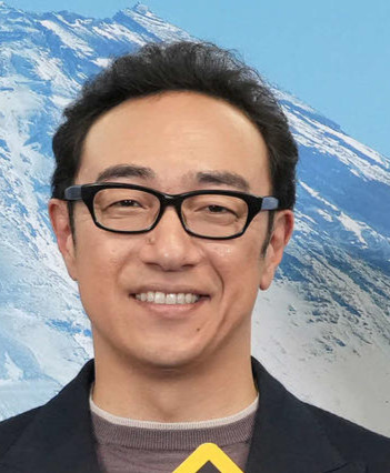 角田晃広（2025年撮影）