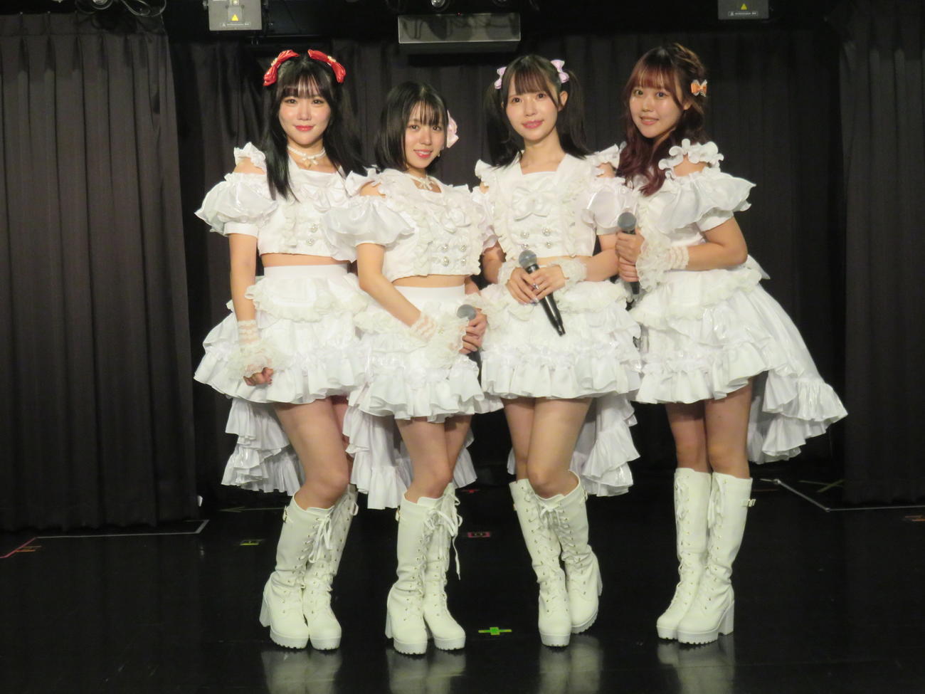 デビュー発表会見を開いたオトメリア。左から成瀬もも、soa、叶奏まりの、かえで