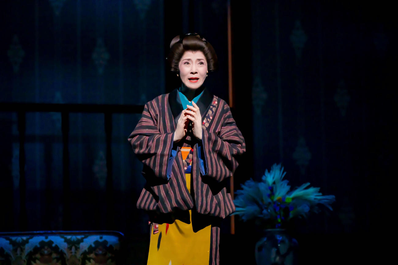 特別公演初日を迎えた坂本冬美（C）撮影：河上良