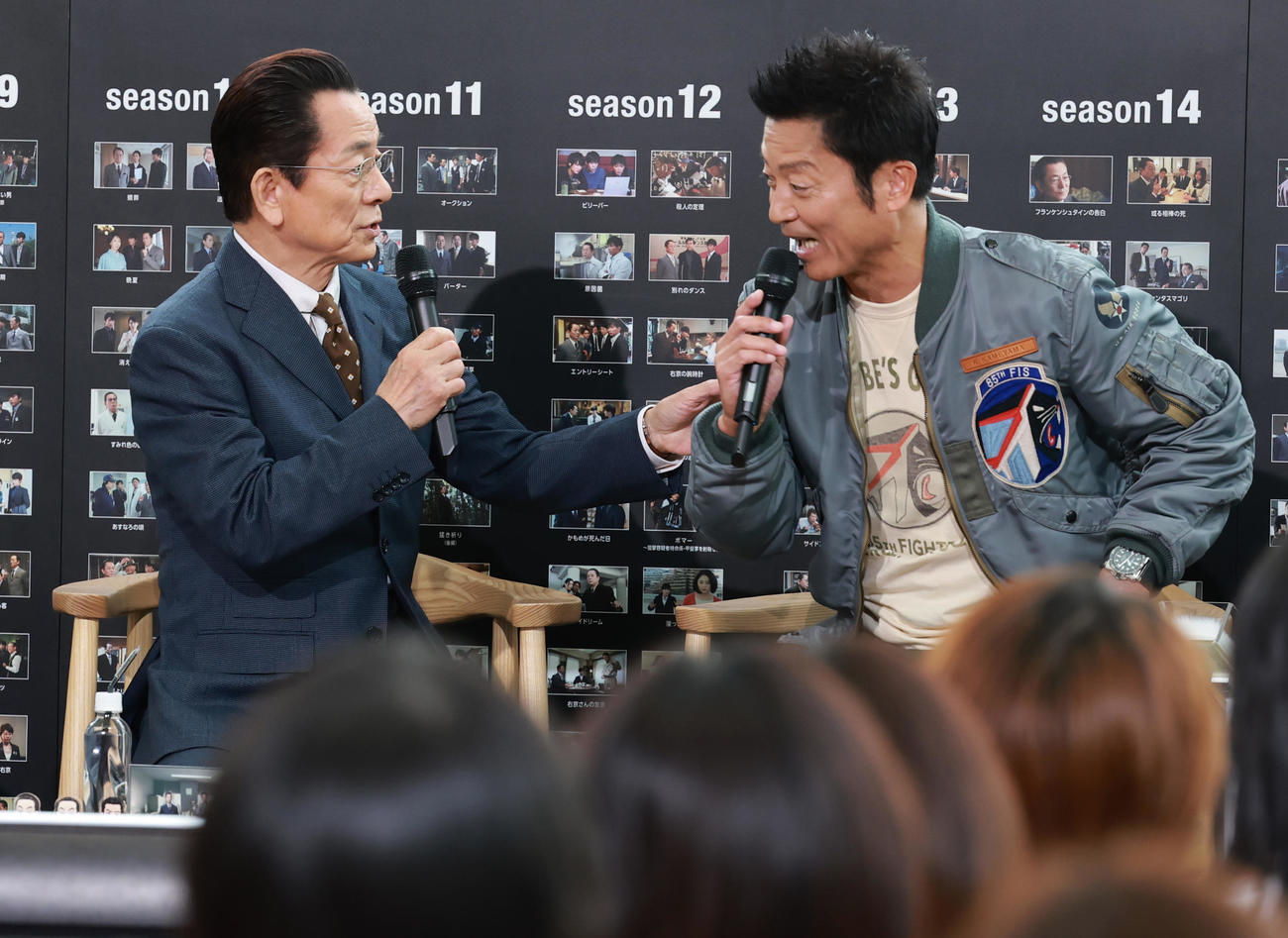 「相棒　season24」ファンミーティングに登場した水谷豊（左）と寺脇康文（撮影・野上伸悟）