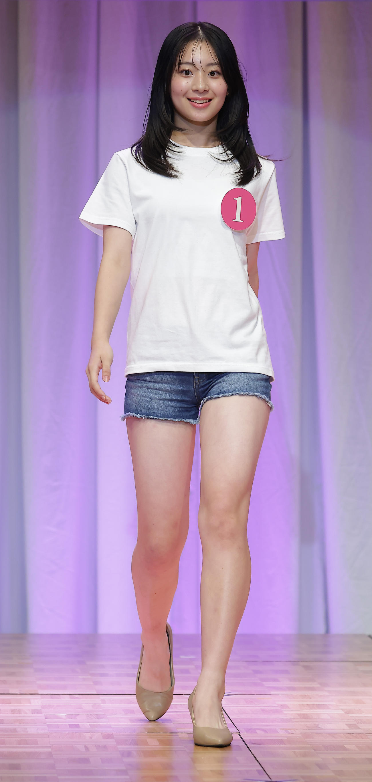 2026 MISS TEEN JAPANに出場した秋元聖奈さん（撮影・中島郁夫）