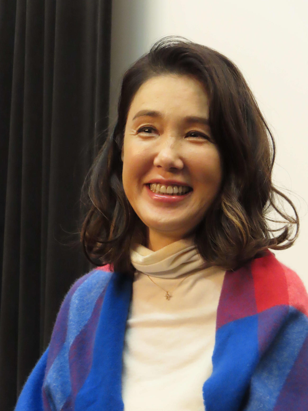 映画「旅人の必需品」のトークイベントに出席した筒井真理子