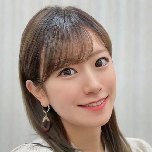 元NMB48福本愛菜、第1子を抱っこし万博へ「ママのお顔になってるー