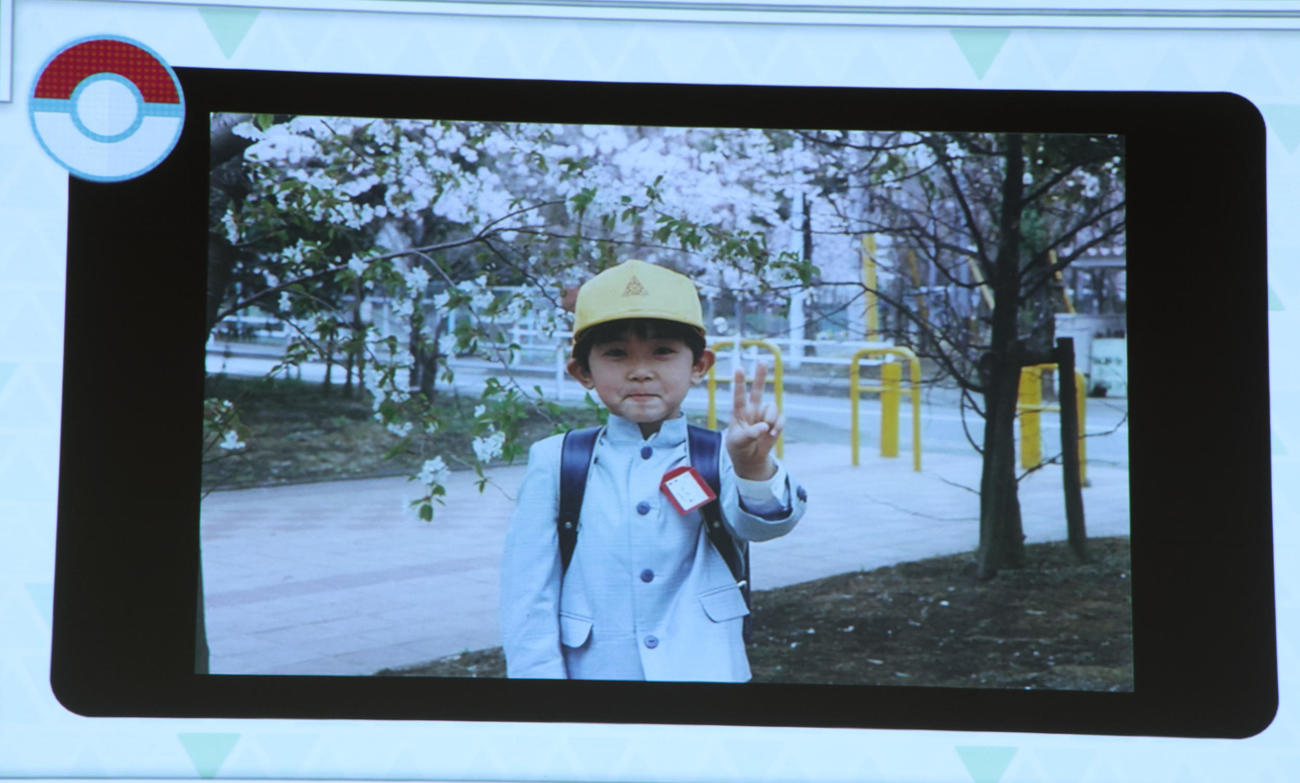 「ポケットモンスター」シリーズ最新作発売記念イベントで公開された吉沢亮幼少期の写真（撮影・中島郁夫）