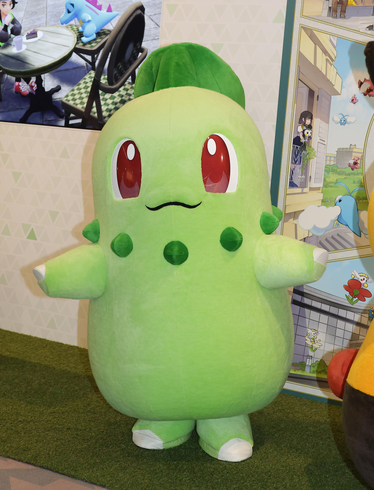 「ポケットモンスター」シリーズ最新作発売記念イベントに登場したチコリータ（撮影・中島郁夫）
