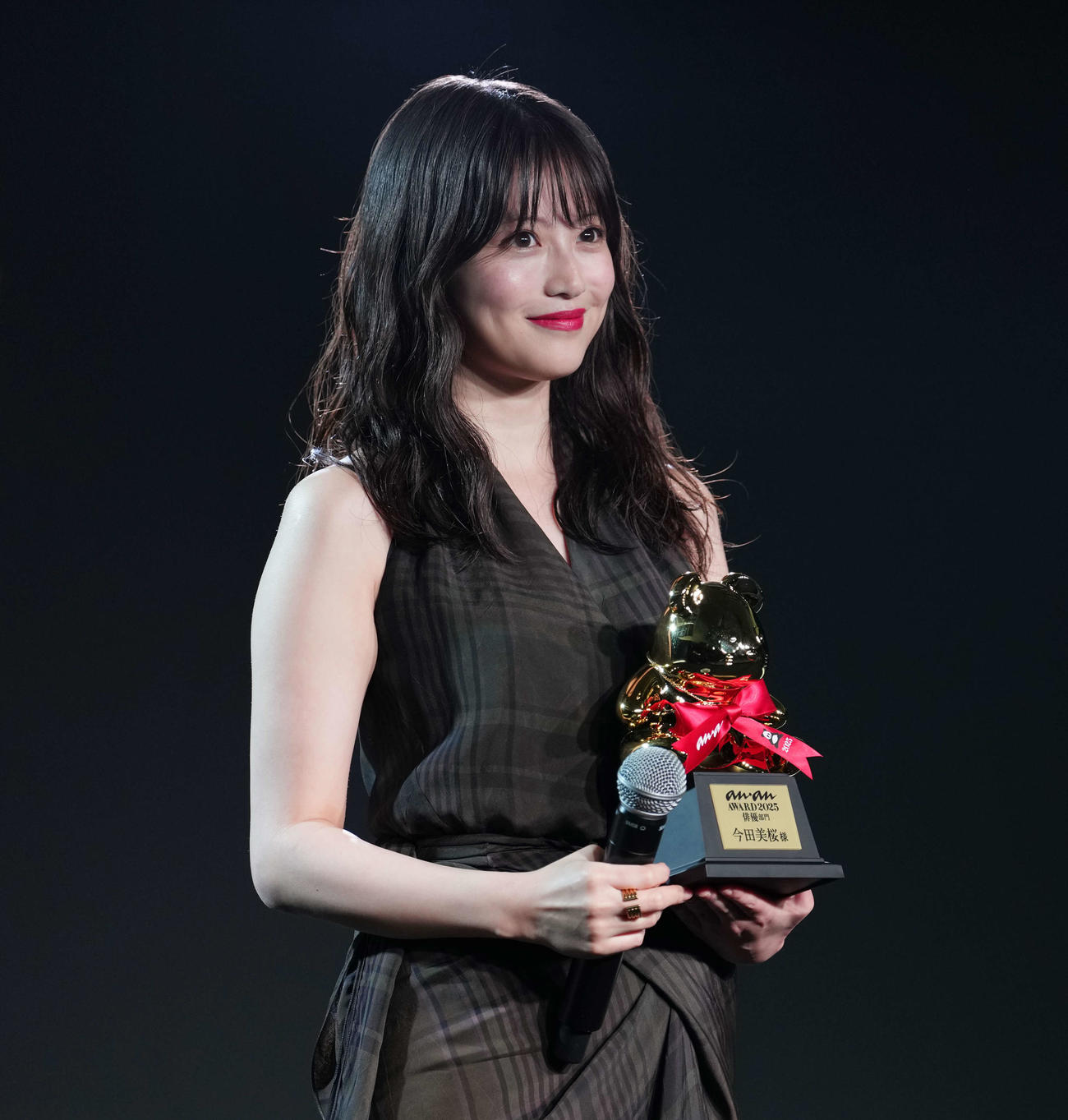 「anan AWARD 2025」俳優部門を受賞した今田美桜（撮影・小島史椰）