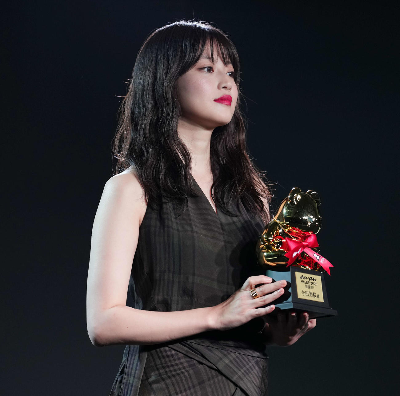 「anan AWARD 2025」俳優部門を受賞した今田美桜（撮影・小島史椰）