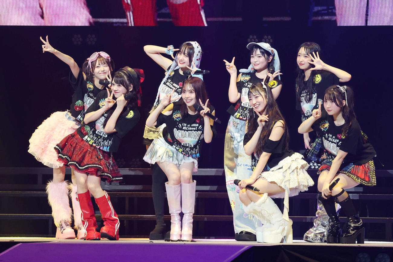 「OCHA NORMA 2025 LIVE at BUDOKAN　～＃OCHAnnel～」でパフォーマンスするOCHA NORMA（撮影・宮地輝）