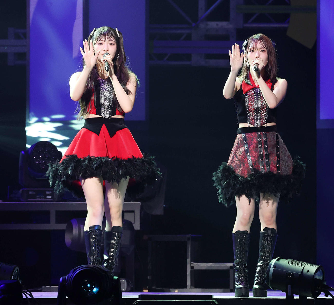 「OCHA NORMA 2025 LIVE at BUDOKAN　～＃OCHAnnel～」でパフォーマンスするOCHA NORMA（撮影・宮地輝）