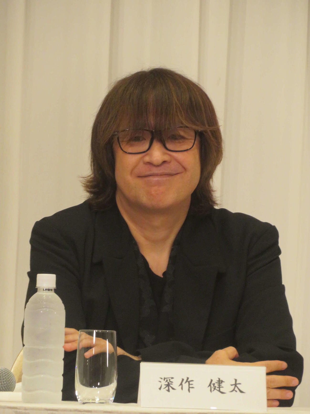 舞台「酔いどれ天使」製作発表会に出席した深作健太氏（撮影・川田和博）