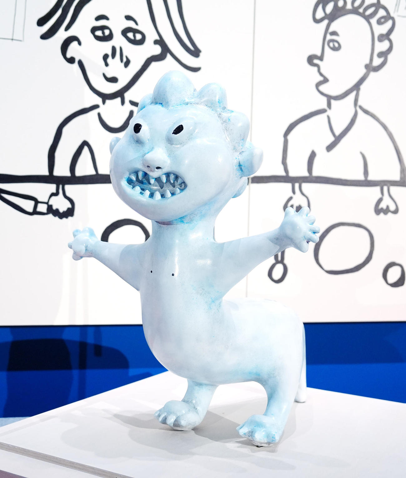 個展「空を横切る飛行雲」の開幕セレモニーで浜田雅功が目入れした作品「ライオン」（撮影・江口和貴）