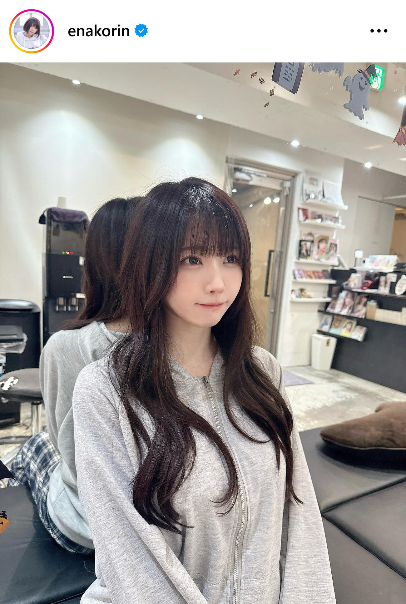イメージチェンジしたえなこ（えなこのインスタグラムから）