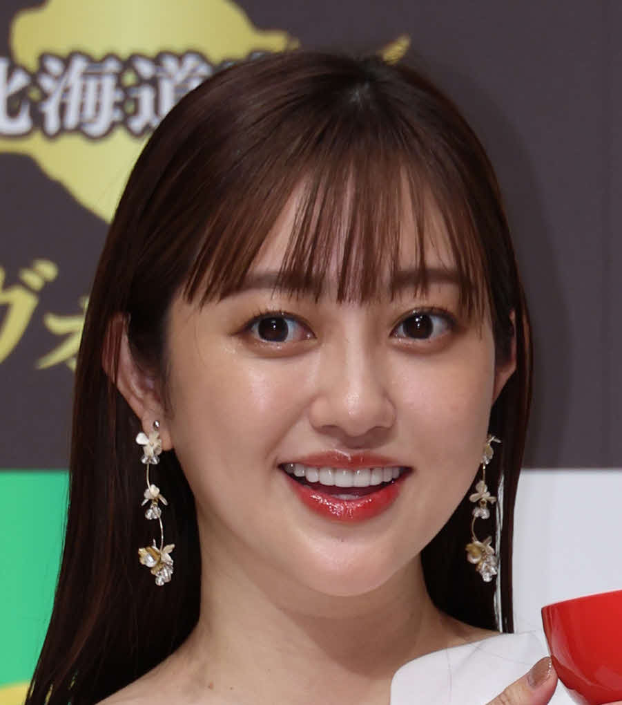 菊地亜美＝2024年10月16日