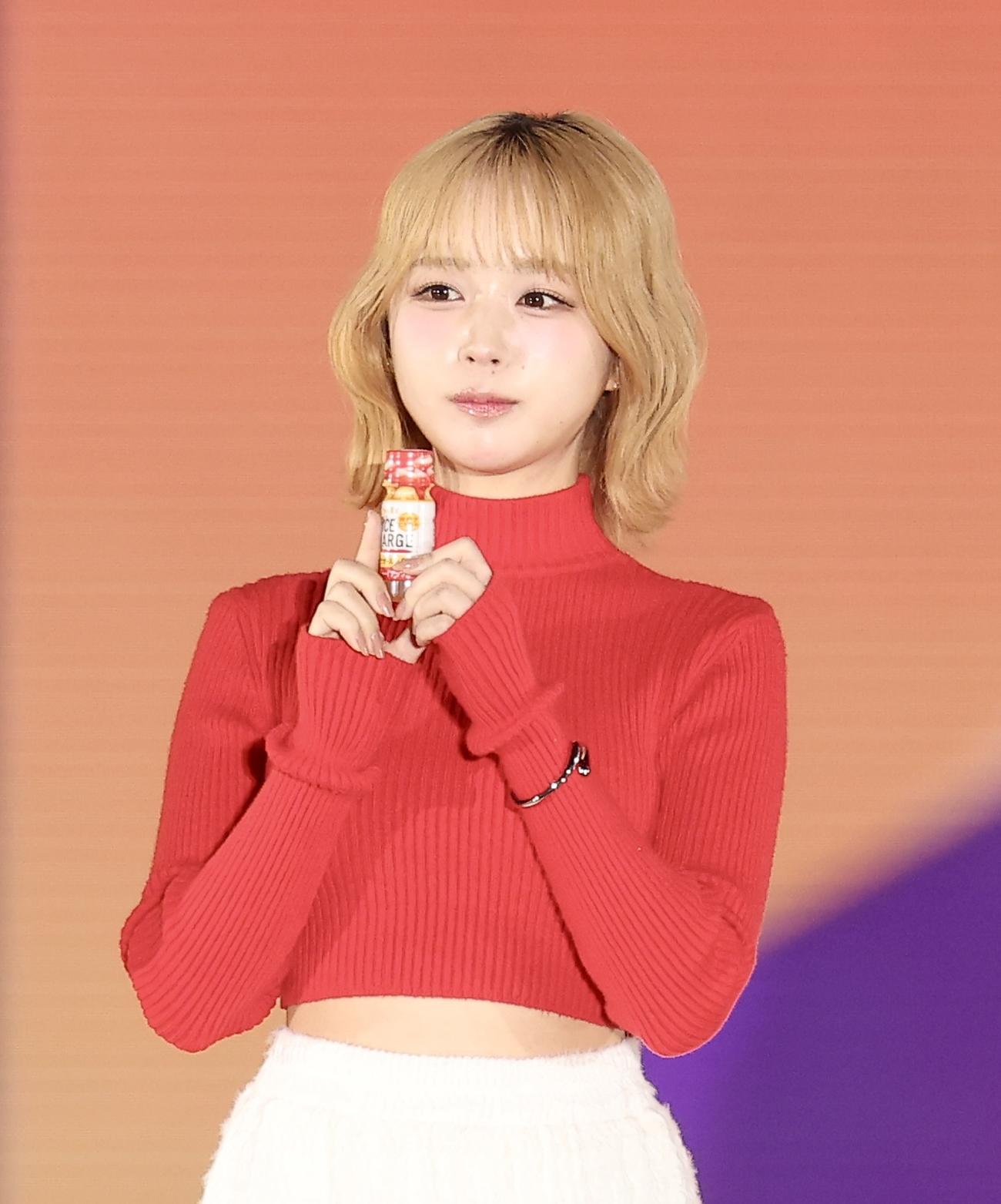 「Rakuten GirlsAward 2025 AUTUMN／WINTER」に臨むなえなの（撮影・河田真司）