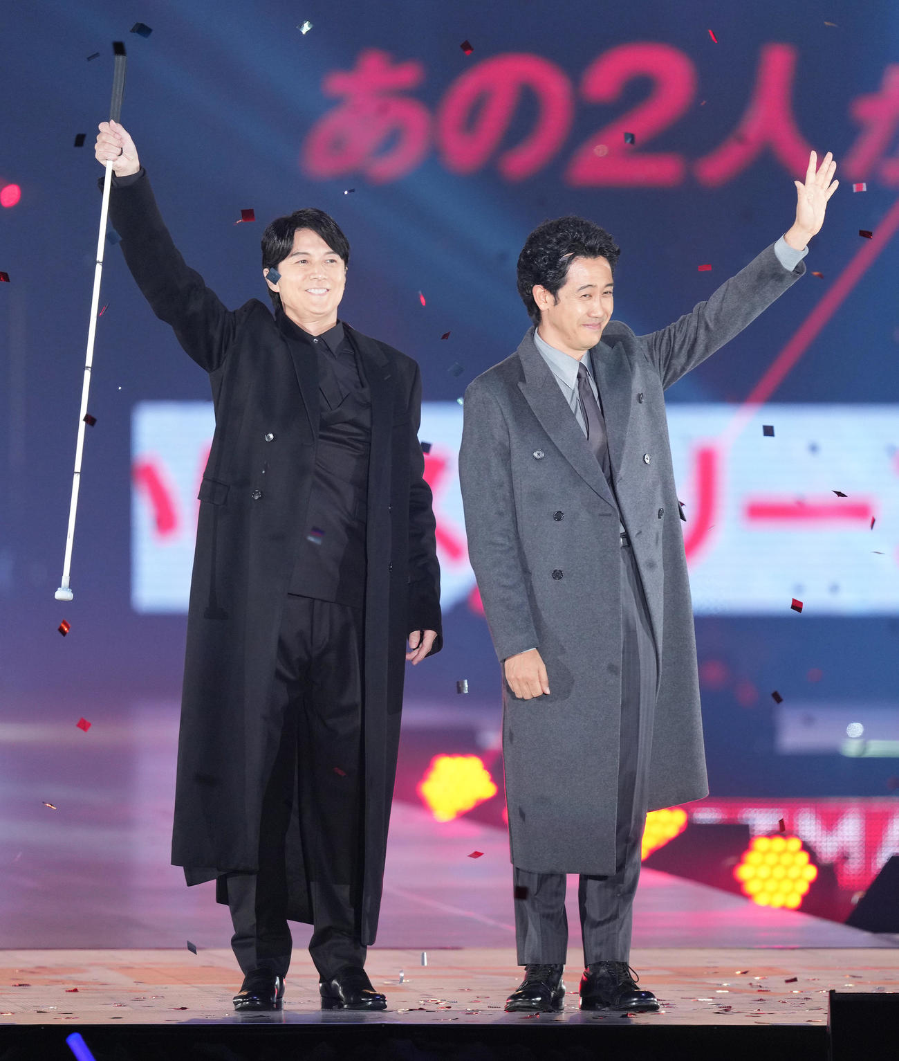 サプライズで登場した福山雅治（左）と大泉洋（撮影・足立雅史）